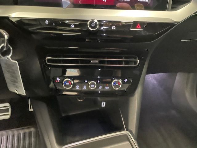 Fahrzeugabbildung Opel Mokka GS Neues Model LED Apple CarPlay Andr Sitz