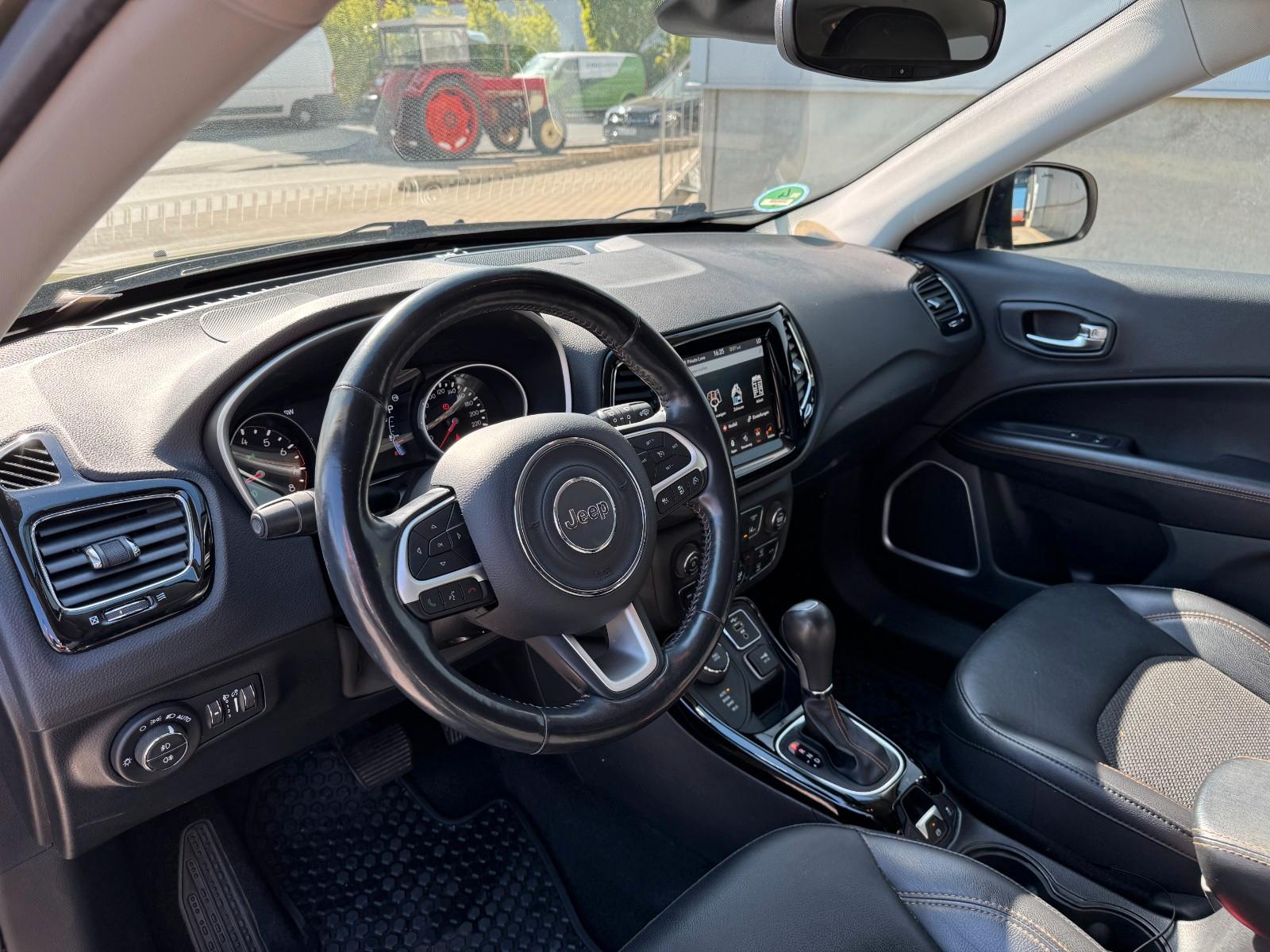 Jeep Compass Limited 4WD Garantie 1.Hand* 72.000 Km*