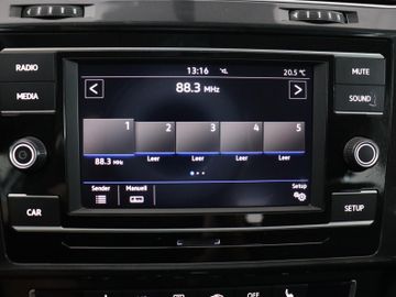 Volkswagen Golf - 4