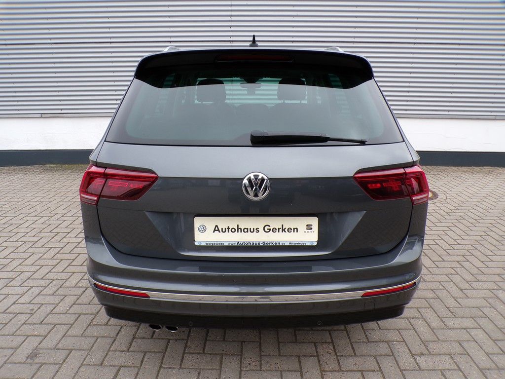 Fahrzeugabbildung Volkswagen Tiguan 1,5 TSI DSG Highline *R-Line*Pano*LED*ACC
