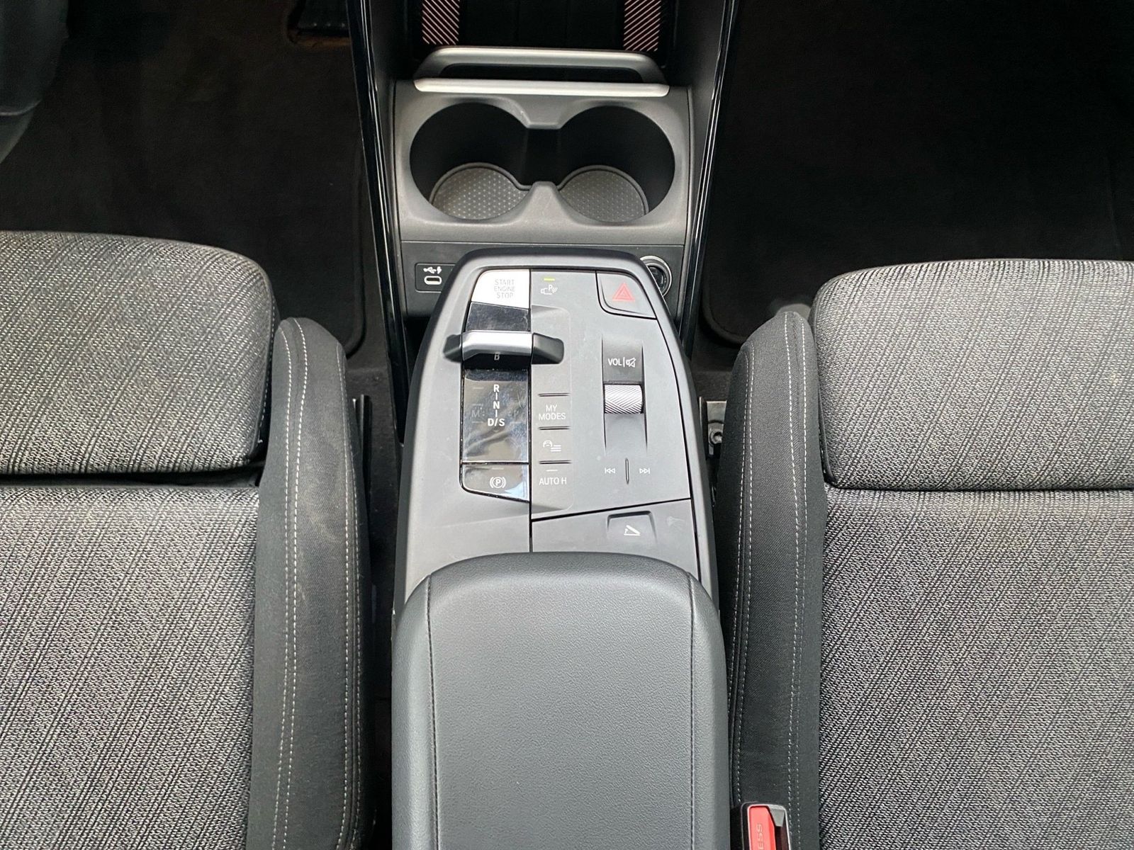BMW X1 xDrive20d HUD LC Prof. ad.LED DA Pro PA+ foto 14