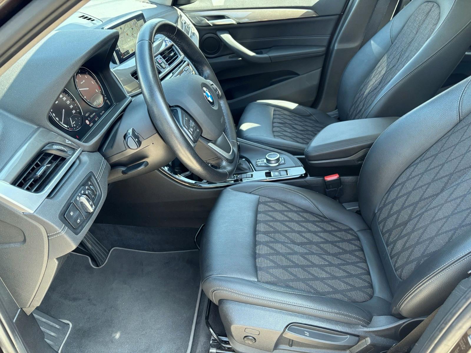 BMW X1 sDrive 18 d xLine*Auto*Pano*LED*1-Hand*S-Heft, миниатюра 27