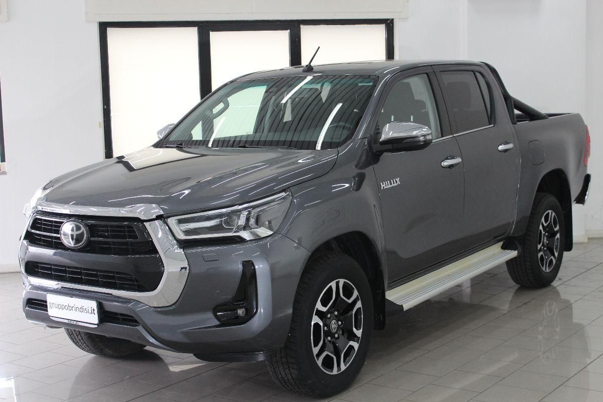 Toyota HILUX 2.4 D-4D A/T AWD 4 PORTE DOUBLE CAB EXECUT imagem 3