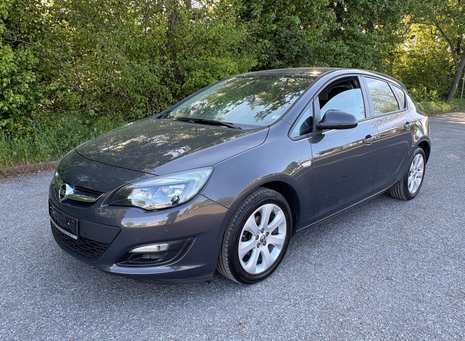 Opel Astra 1.4 EURO 6 Lim. 5-trg. Style NAVI LEDER