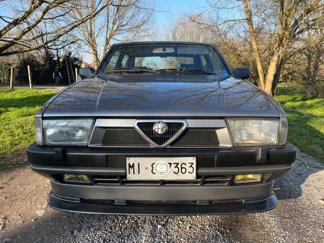 Alfa Romeo 75 Alfa 75 2.0 twin spark