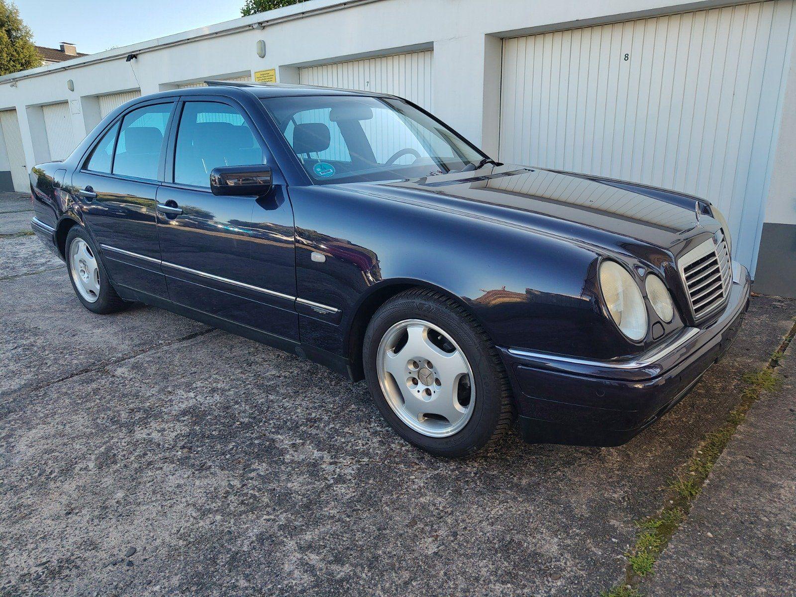 Mercedes-Benz E 200