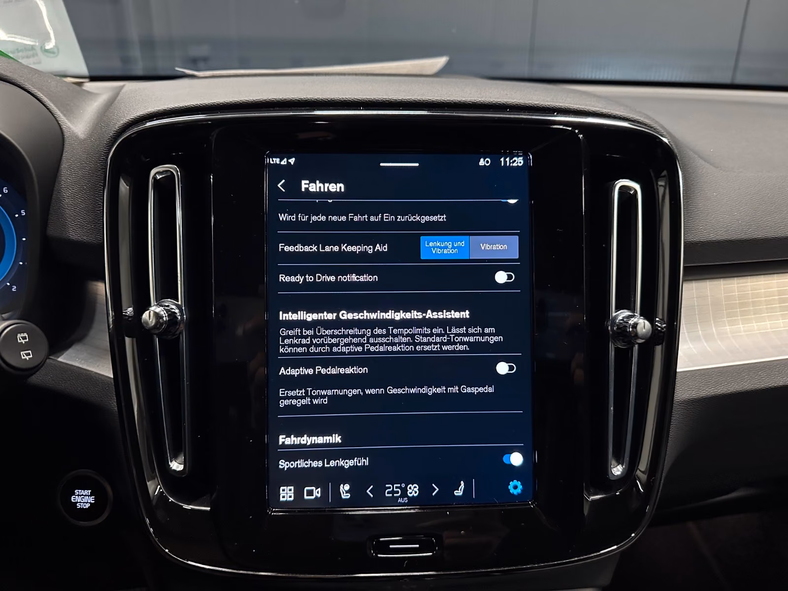 Volvo XC40 Plus Black Edition *20Zoll*360°*Privacy*LED, миниатюра 25