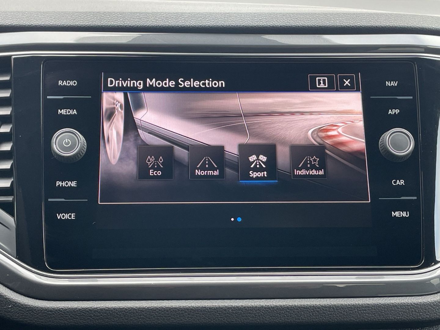 T-Roc 2.0TSI DSG Sport R-Line 4Motion Kamera/LED