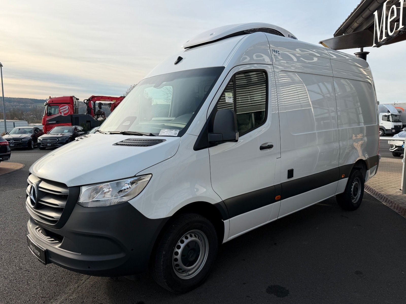 Fahrzeugabbildung Mercedes-Benz Sprinter 317 CDI Frischdienst Fahr-/Standkühlung