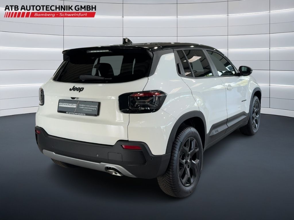 Fahrzeugabbildung Jeep Avenger e-hybrid Black Edition ALLWETTER WINTER