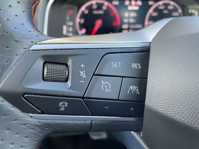 Arona 1.0 TSI 81kW FR DSG ACC/ APP/RFK /LED/ PDC