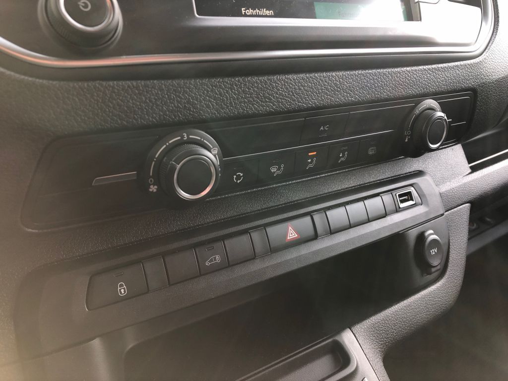 Fahrzeugabbildung Citroën e-Jumpy M 75 kWh*großer Akku*Klima*11 kW Lader*