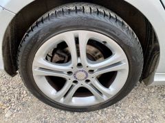 Fahrzeugabbildung Mercedes-Benz A 200 Urban KLIMA SHZ KAMERA PDC AHK ALLWETTER