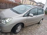 Toyota Corolla Verso 1.6  - gebrauchte Toyota Corolla Verso aus dem Jahr 2004