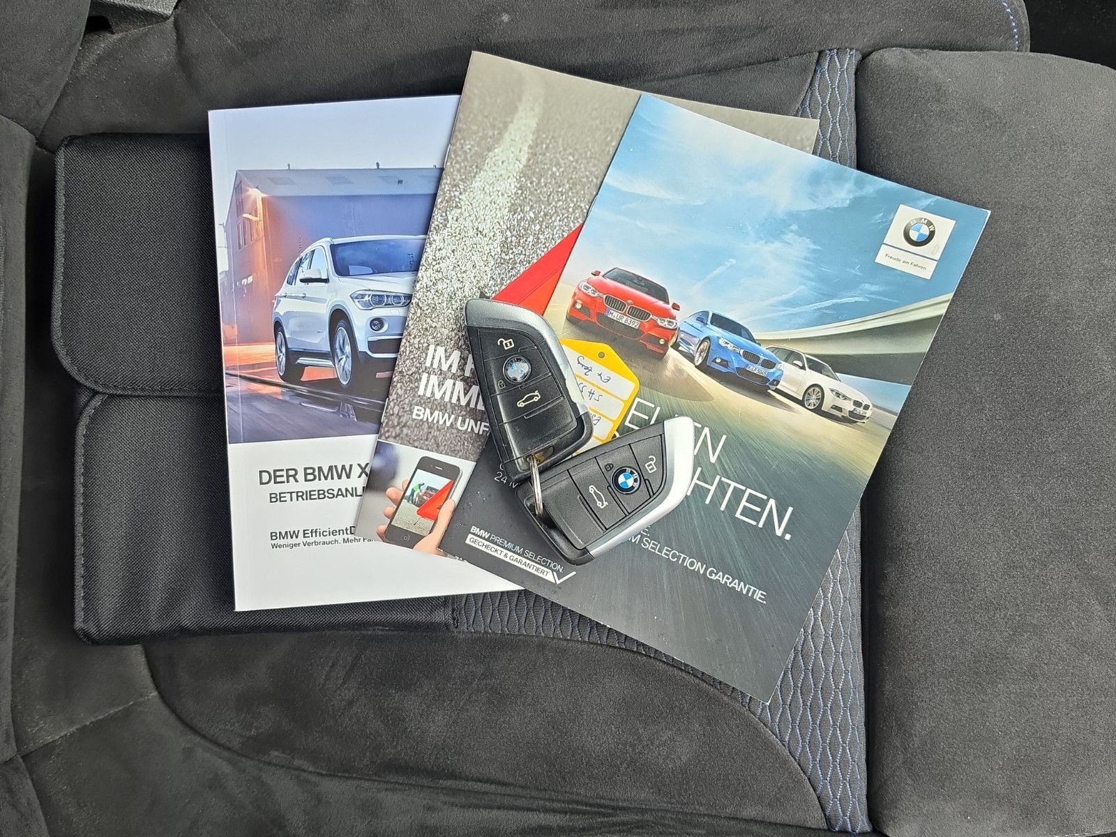 Fahrzeugabbildung BMW X1 xDrive 20 d M-Sport Automatik