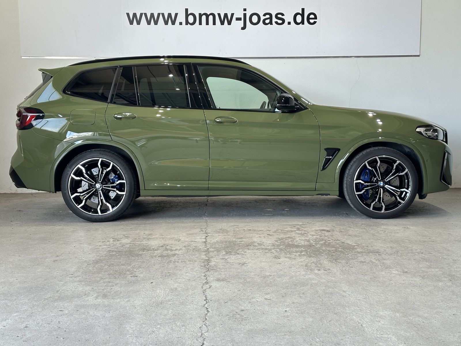 Fahrzeugabbildung BMW X3 M URBAN GREEN II AHK Panorama Glasdach Head-U