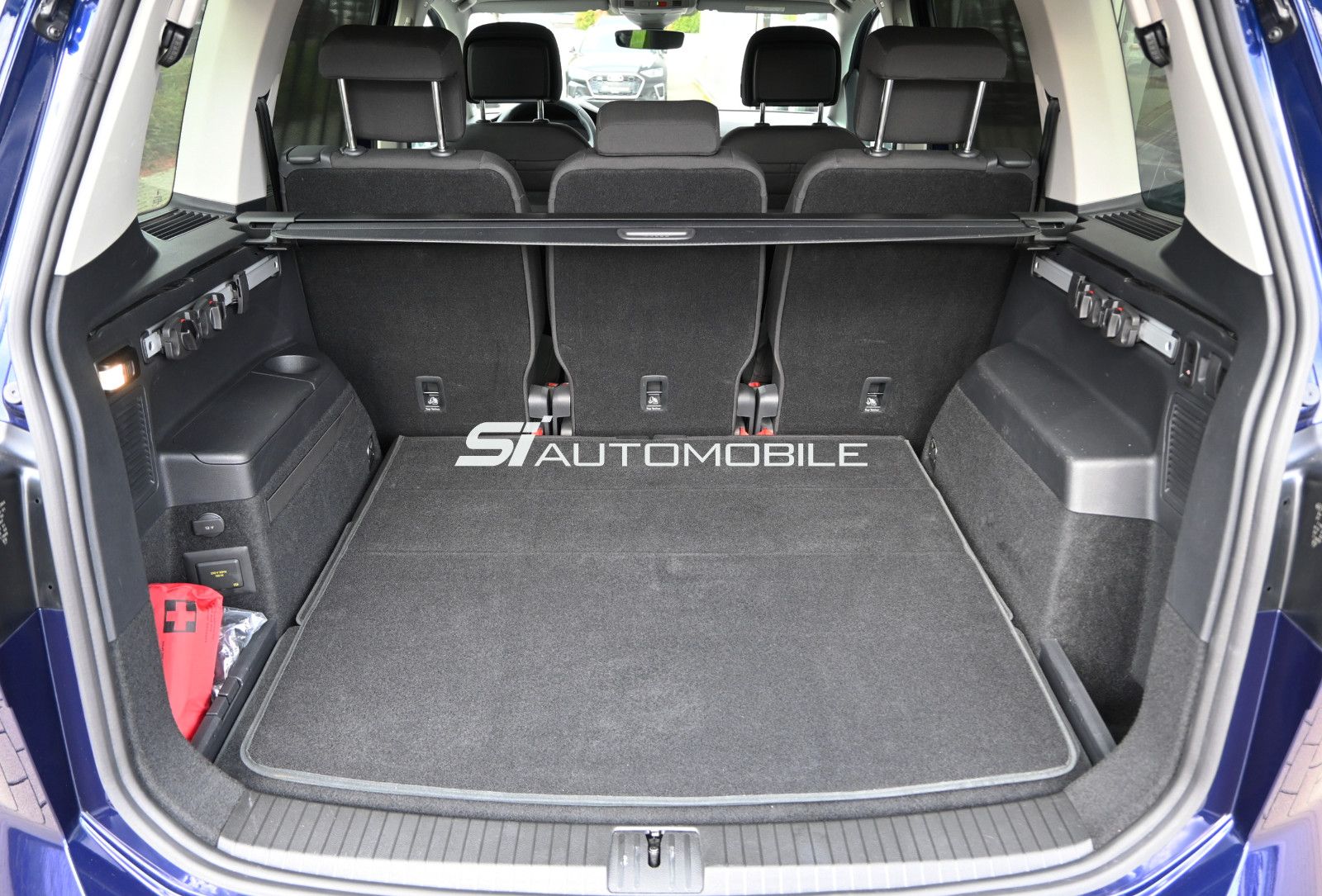 Fahrzeugabbildung Volkswagen Touran 1.5 TSI DSG °ACC°AHK°DYNAUD.°ERGO°STANDHZ