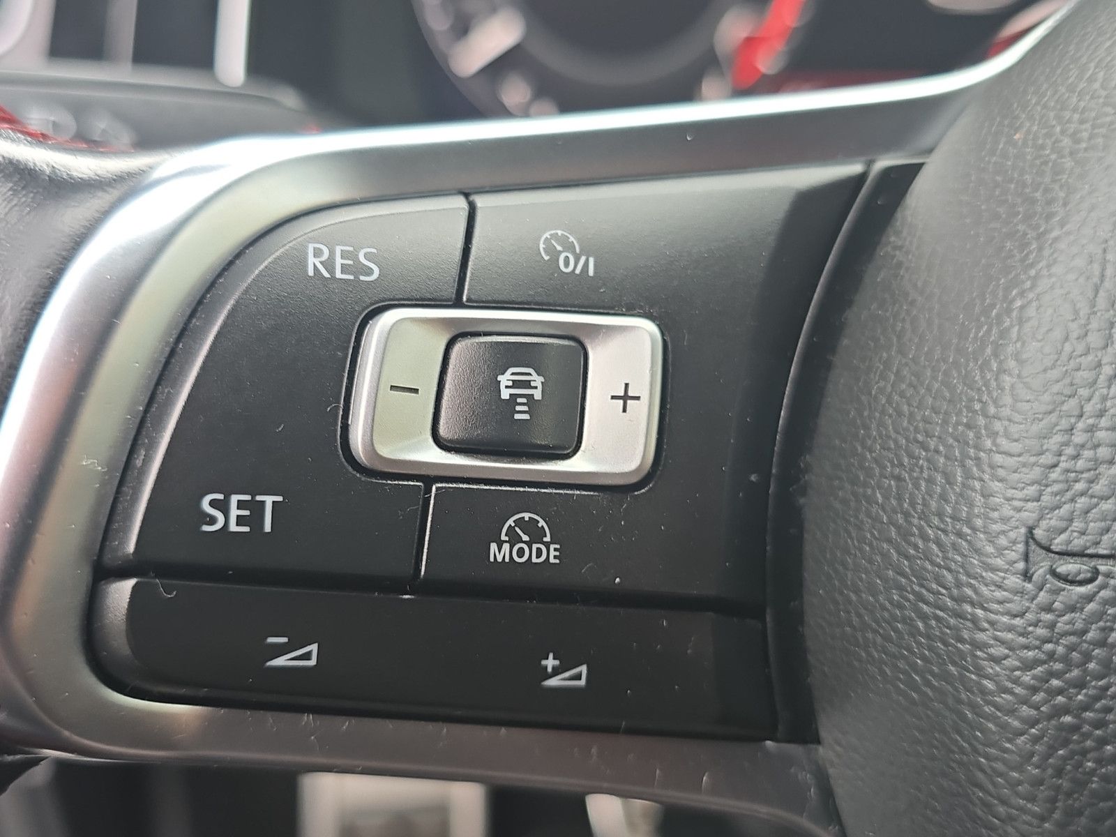 Fahrzeugabbildung Volkswagen Golf VII GTI PERFORMENCE+LED+DIGITAL TACHO+PDC