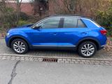Volkswagen T-Roc 1.0 TSI - Top Zustand 8 fach bereift AHK - Volkswagen T-Roc: Von Privat