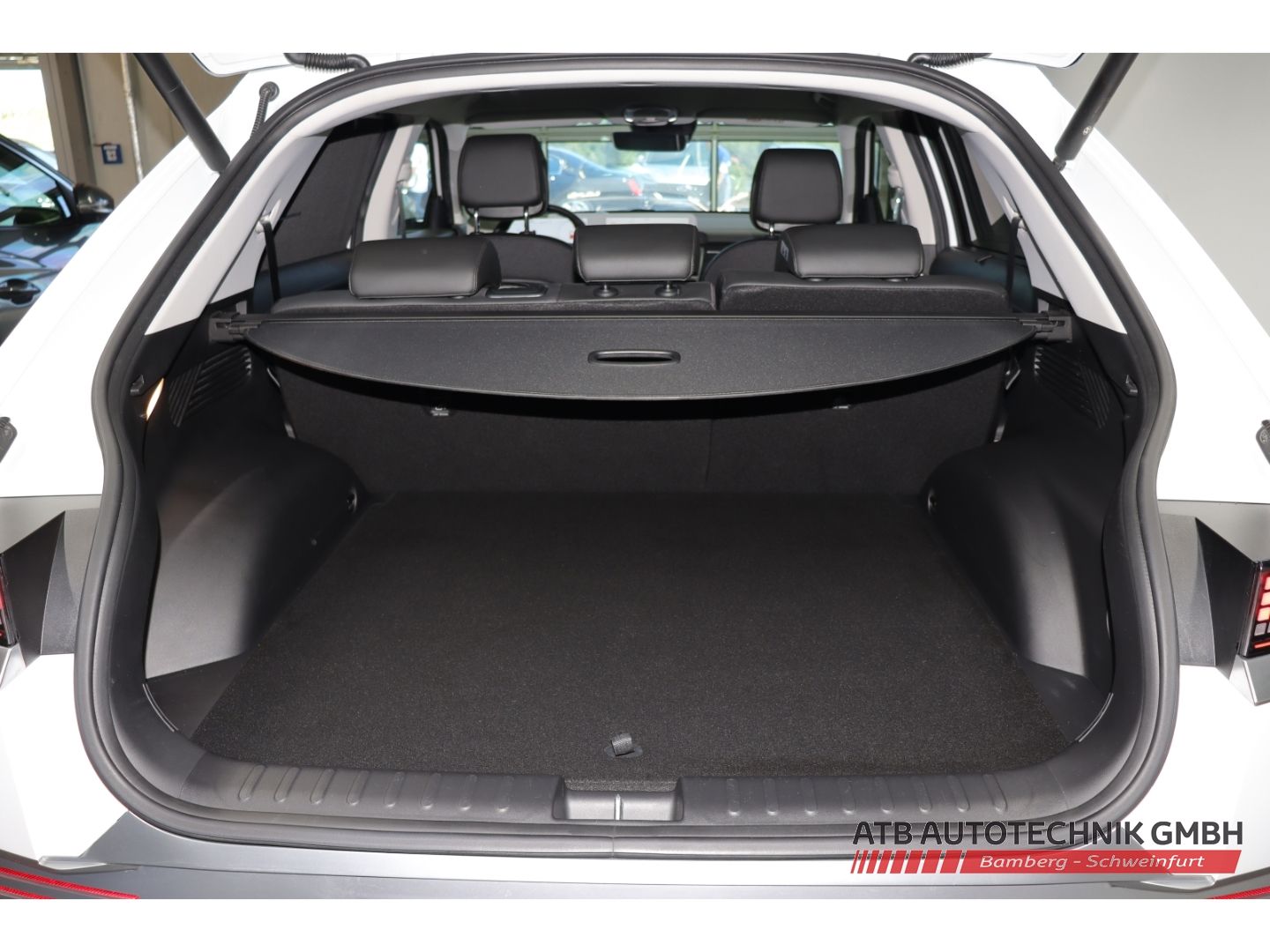 Fahrzeugabbildung Hyundai IONIQ 5 UNIQ 72,6 kWh 4WD 91,9% SOH HUD Navi Sou