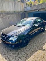 Mercedes-Benz Mercedes CLK 320 - gebrauchte Mercedes-Benz CLK 320 aus dem Jahr 2005