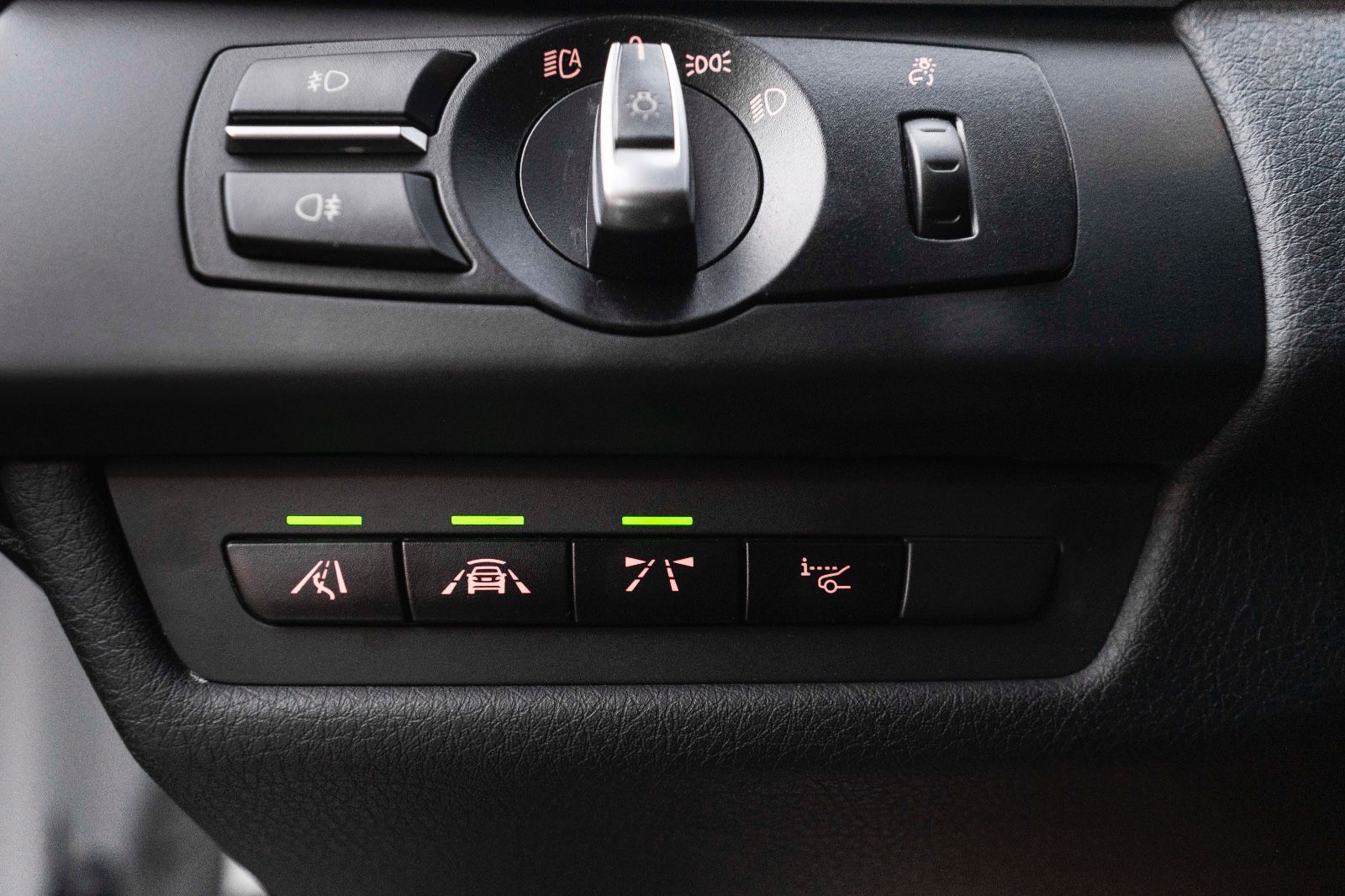 Fahrzeugabbildung BMW 640i GC M-SPORTPAKET HUD H&K LED KAM ALC TOTW