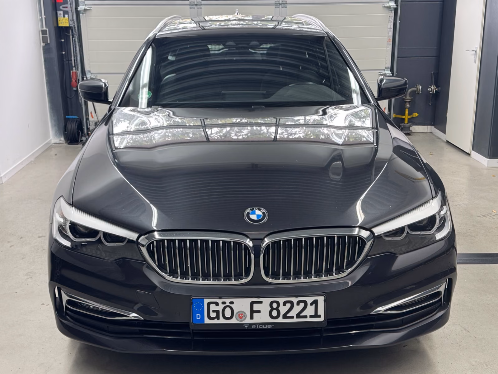 BMW 520dT LuxLine Pano Keyless NaviProf HifiPro