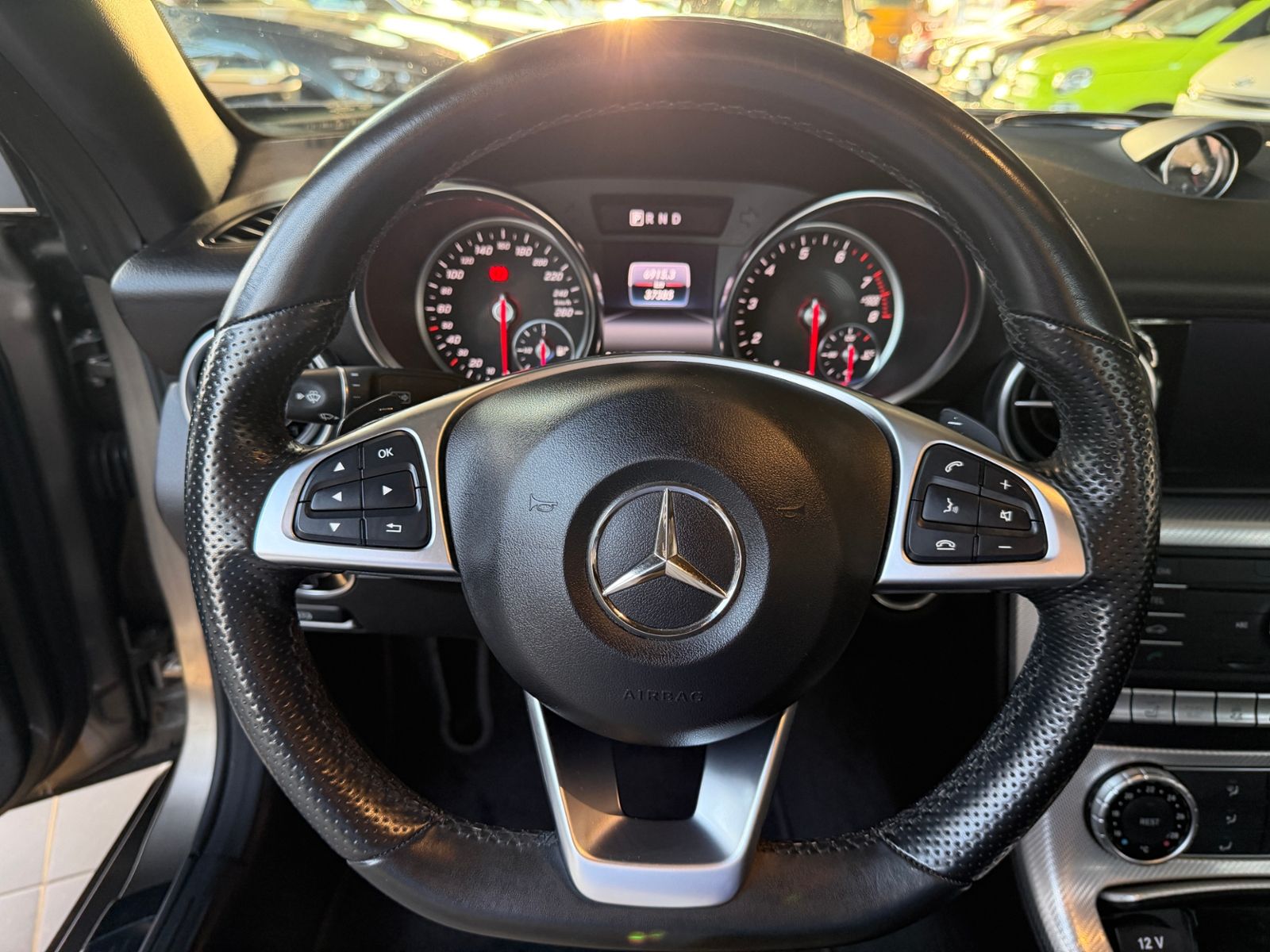 Fahrzeugabbildung Mercedes-Benz SLC 200 LED NAVI ALU