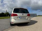 Volkswagen Sharan 2.0 TSI DSG Highline elektr. Schiebetüren - Volkswagen Sharan mit Benzin-Antrieb: Kleinbus, 2.0