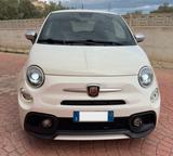 Abarth 595 1.4 Turbo T-Jet 165 CV Turismo - weiße Abarth 595 Turismo