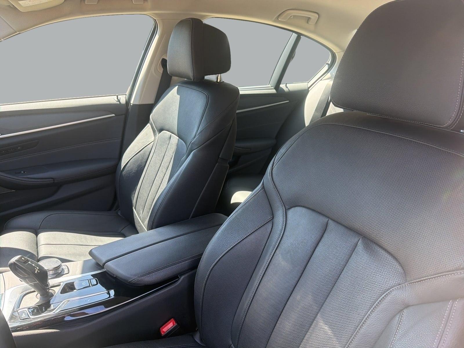 BMW 530d xDrive A Laser HEAD-UP SITZBELÜFT RFK HIFI