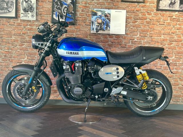 Yamaha XJR 1300 