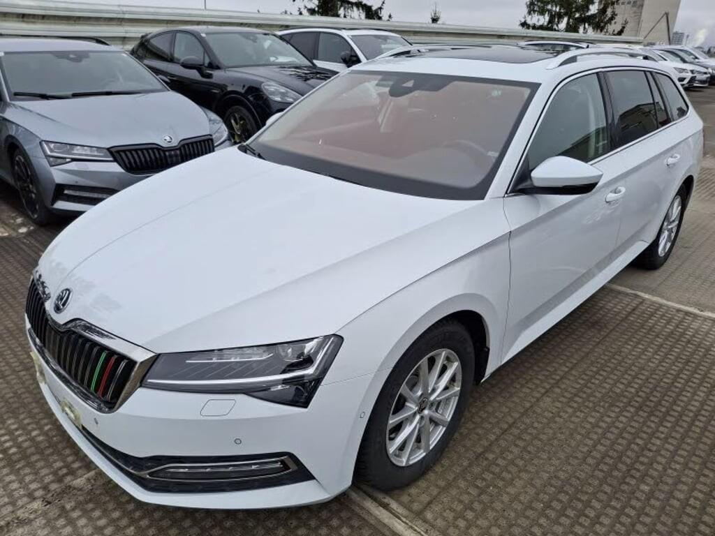 Skoda Superb Kombi 2,0 TDI Style 1-Hand Top Panoram...