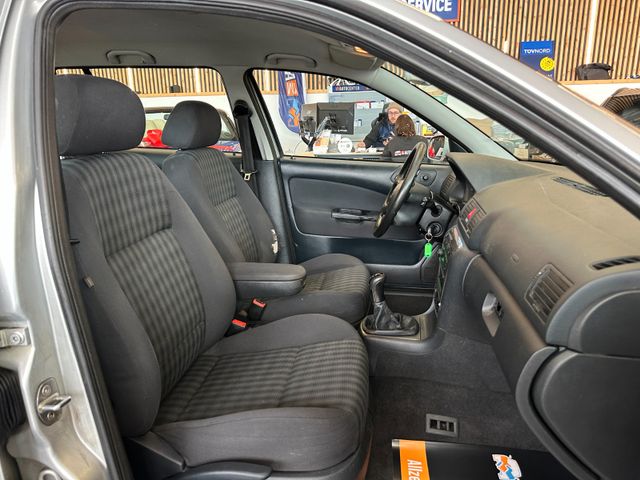 Skoda Octavia Combi Tour *TÜV 082026*