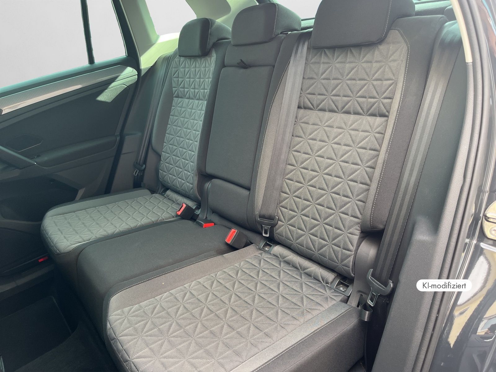 Volkswagen Tiguan - Bild 16