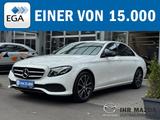 Mercedes-Benz E 200 Ambiente, Night Paket, PDC Kamera, Schiebe - Mercedes-Benz E 200 mit Benzin-Antrieb: Schiebedach, Limousine