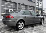 Renault Laguna Klima/ Automatik/ Bluetooth/ Allwetter - Renault Laguna mit Benzin-Antrieb: Automatik