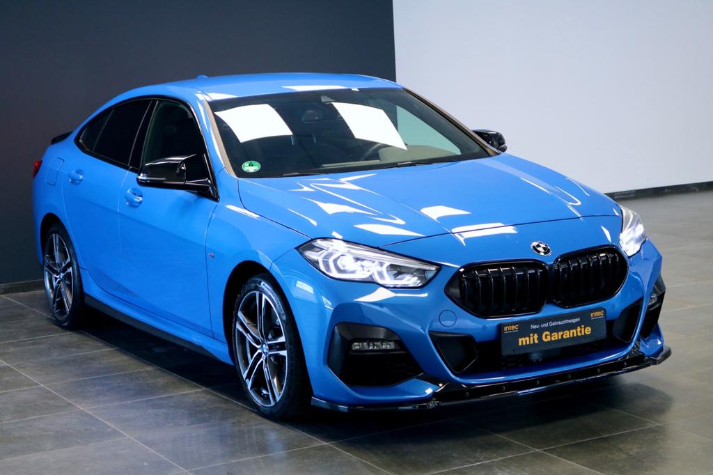 BMW 220