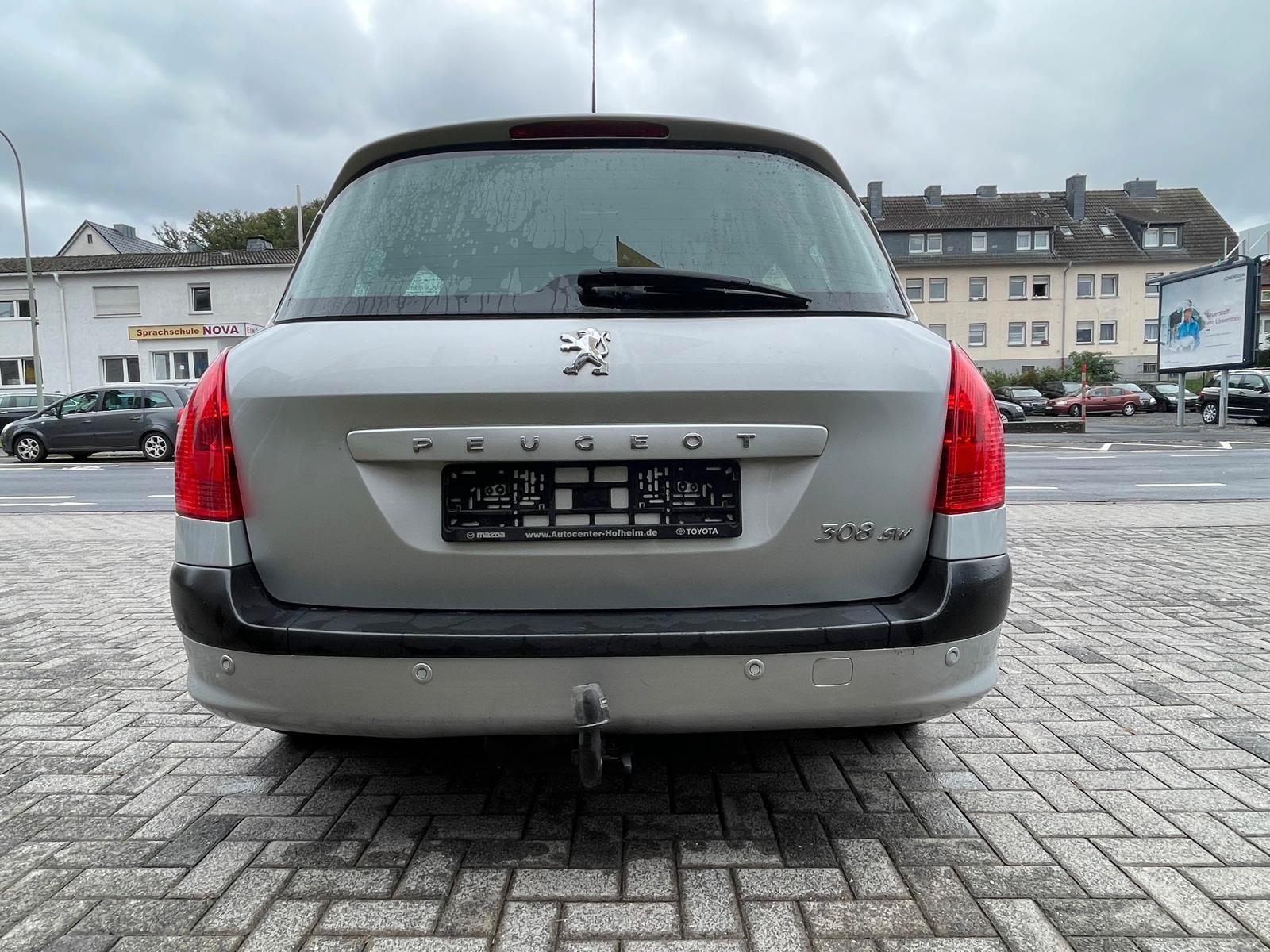 Peugeot 308 2010 — engine 1.560 cm³, 109 HP (80kW)