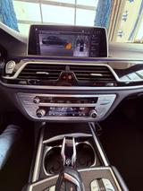 BMW 750d *EINZELSTÜCK* V12 OPTIK 22R ALU ( TIEFER ) - BMW: V12