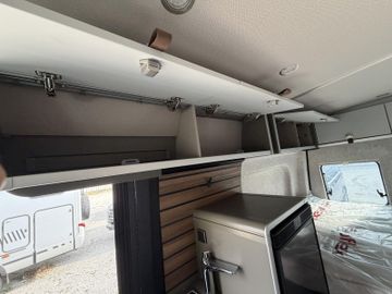 HYMER  ERIBA  HYMERCAR Grand Canyon S CrossOver 600 Winterpaket AHK 2.8