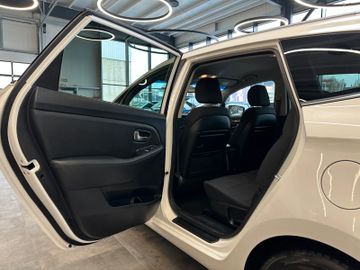 Kia Carens UEFA Euro 2016 *2. Hand*Klima*Kamera*Navi