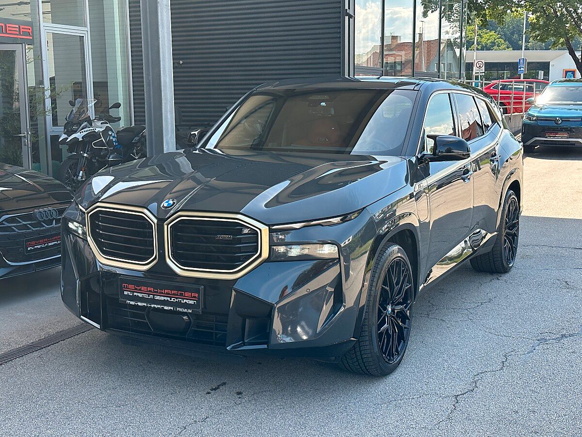 BMW XM V8 Aut. / AHK / B&W / Iconic Glow / Soft C...