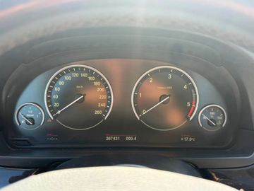BMW 520 - 11
