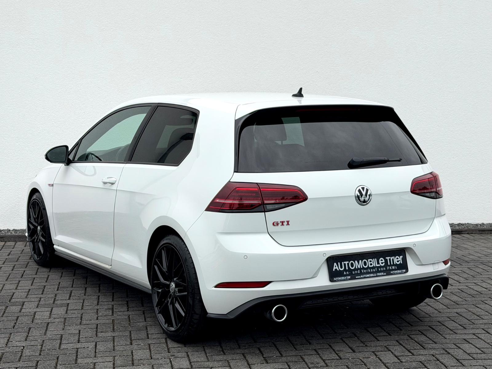 Volkswagen Golf 7 Lim. GTI Performance /LED/CAM/CARPLAY/