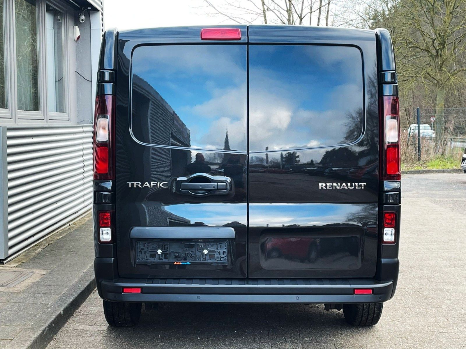 Fahrzeugabbildung Renault Trafic Kasten  L1H1 Komfort KLIMA NAVI MwSt 1.Hd