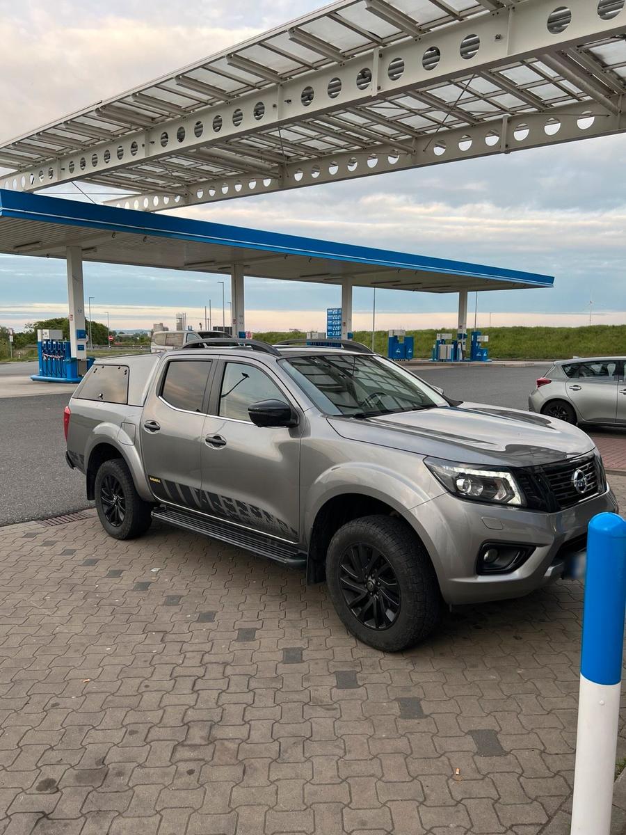 Nissan NP 300