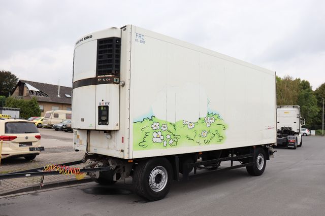 Schmitz Cargobull Kühlkoffer + Fleisch Rohrbahnen + ThermoKing