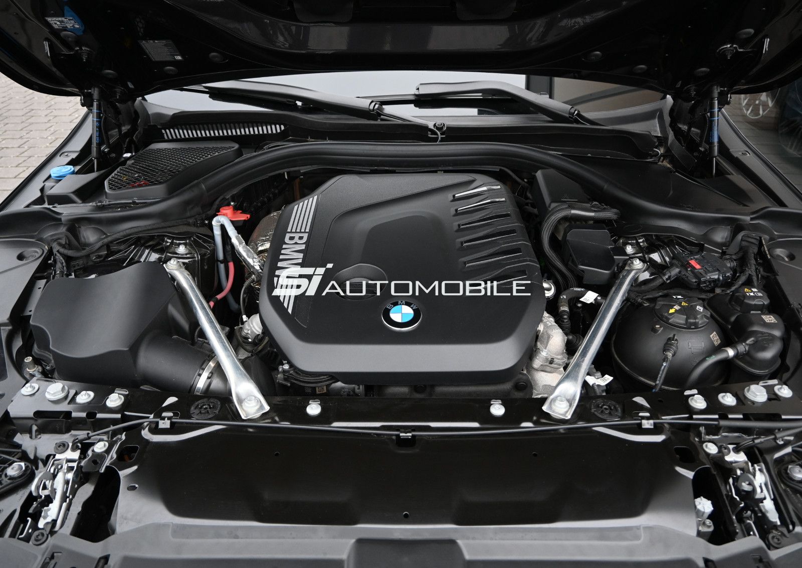 Fahrzeugabbildung BMW 540d xDrive Touring M-Sport °PANO°ICONIC°STANDHZ