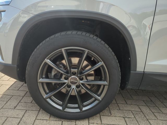 Fahrzeugabbildung SKODA Karoq 2.0 TDI DSG 4x4 Style NAV ACC WINTER PLUS